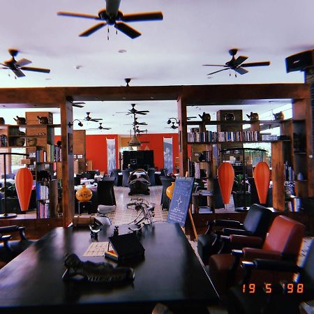 The Island Lodge Митхо Экстерьер фото